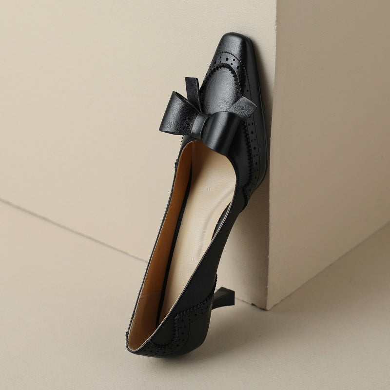 Célora Leather Pumps with Ribbon
