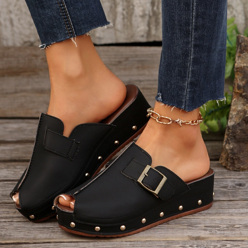 Amari™ | Elegant Platform Sandals