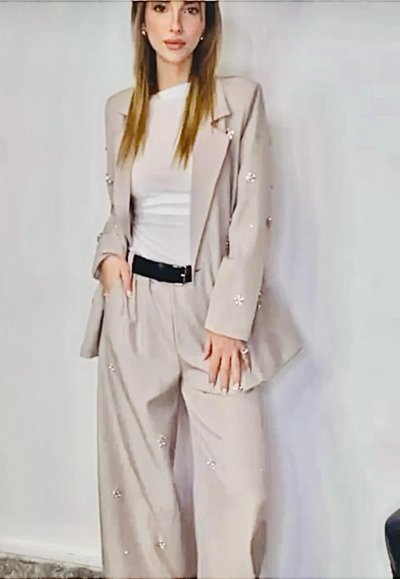 Farrah™ | Elegant Ensemble with Stone Details