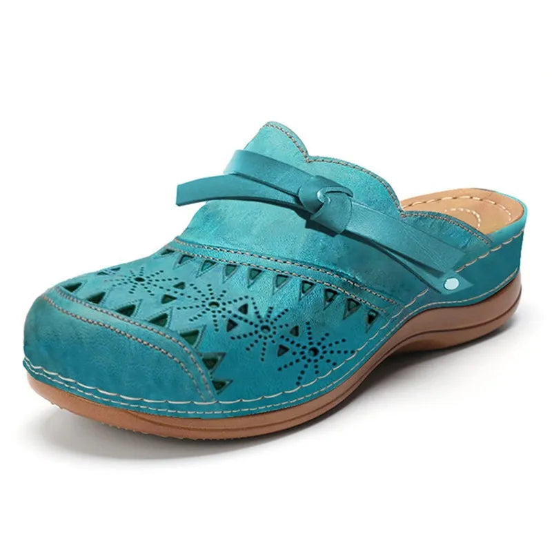 Laya™ | Comfortable and Elegant Clogs